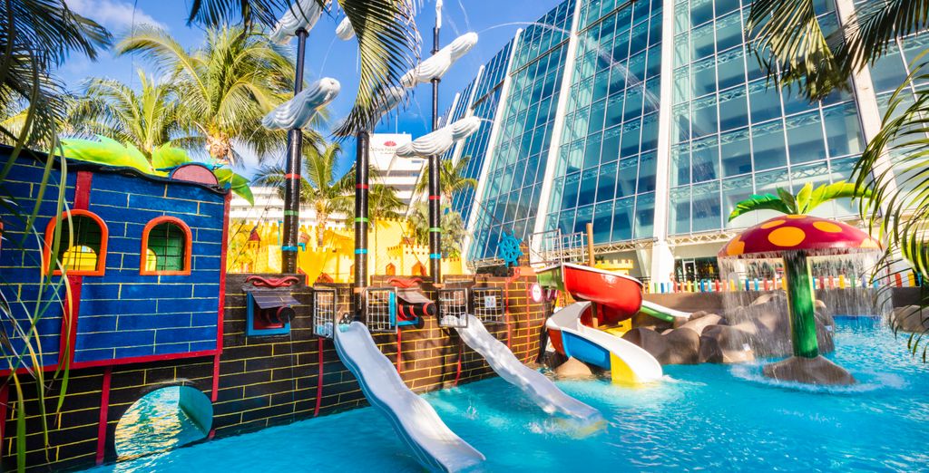 Crown Paradise Club 5*