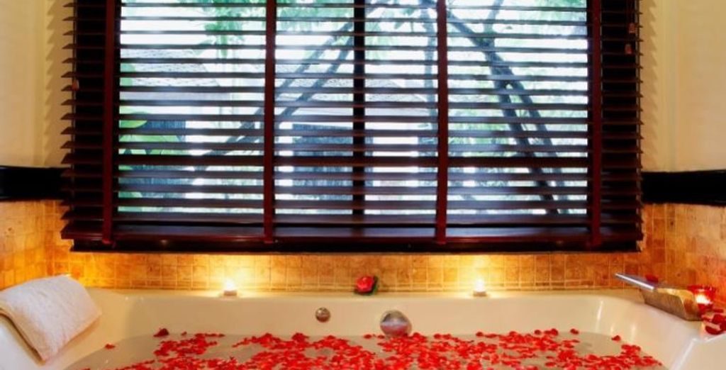 Combinato Access Resort & Villas 4*, Deevana Plaza Krabi Aonang 4* e Kalima Resort and Villa Khao Lak 5*