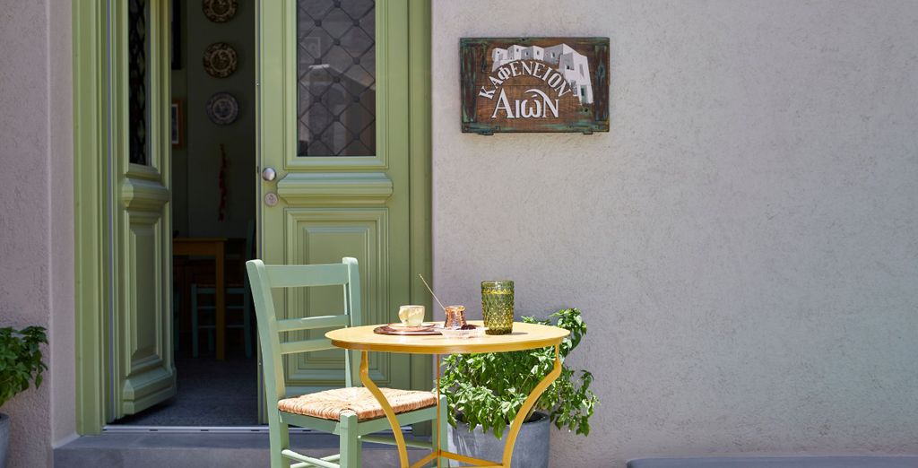 Aeon Suites - Adults Only
