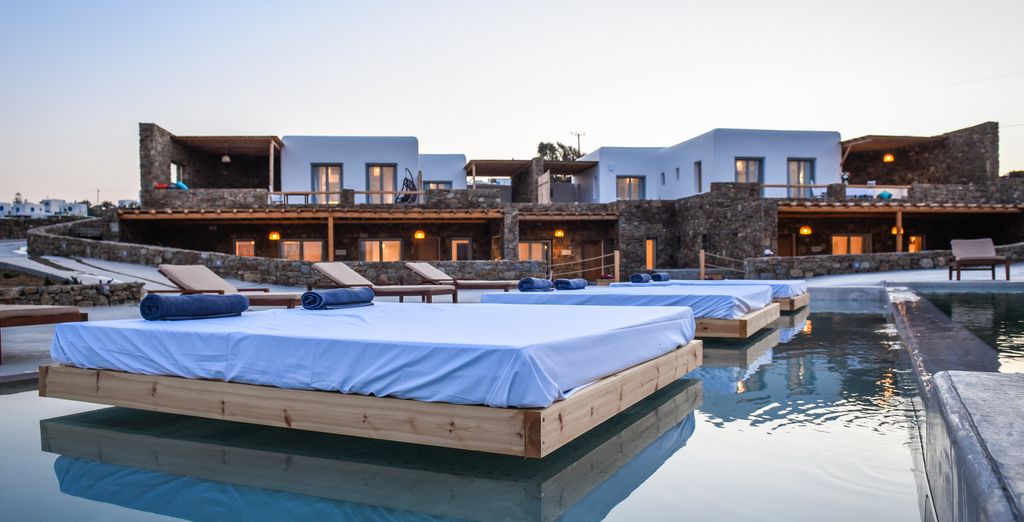 Myconian Crown Suites 4*