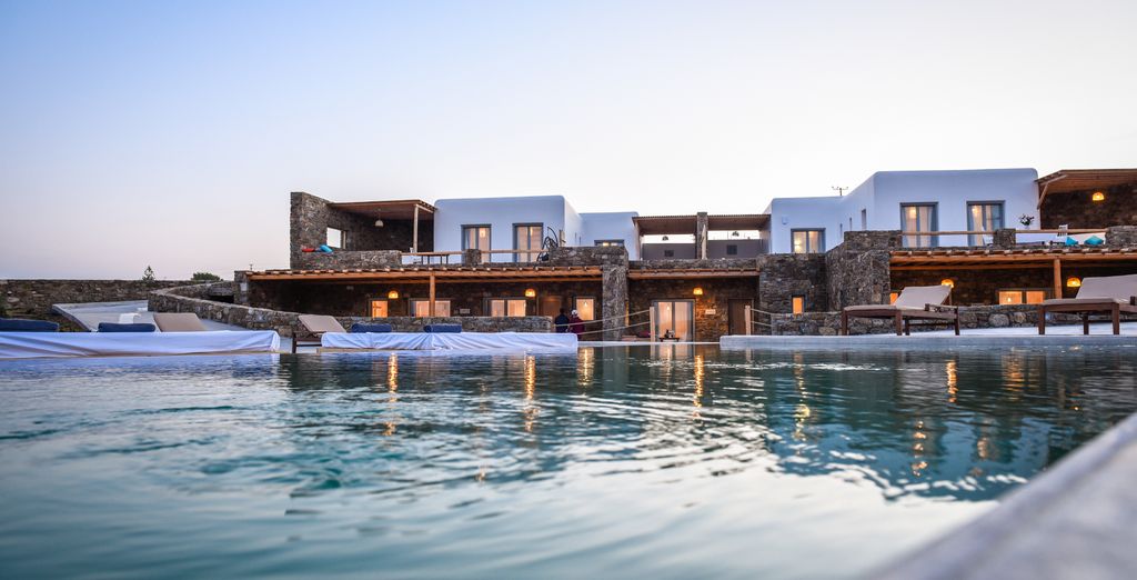 Myconian Crown Suites 4*