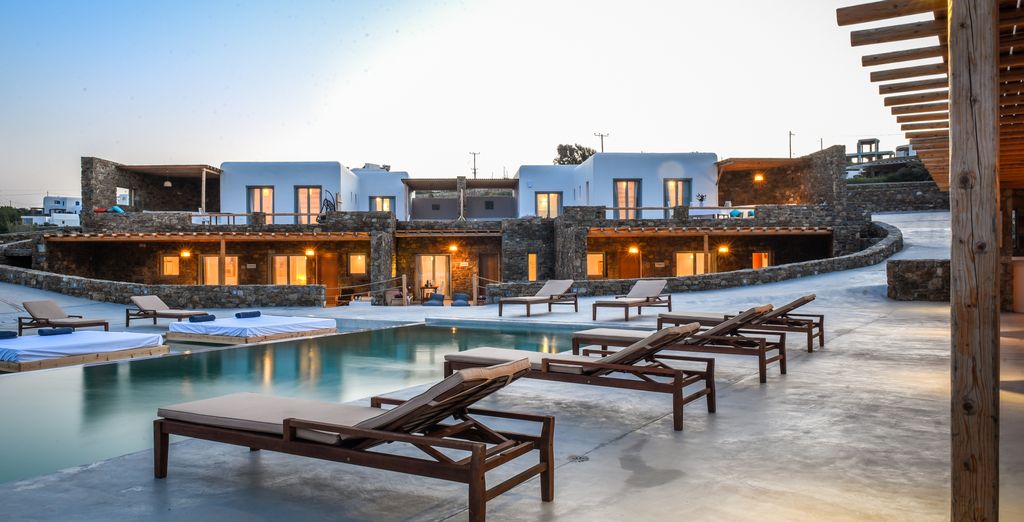 Myconian Crown Suites 4*