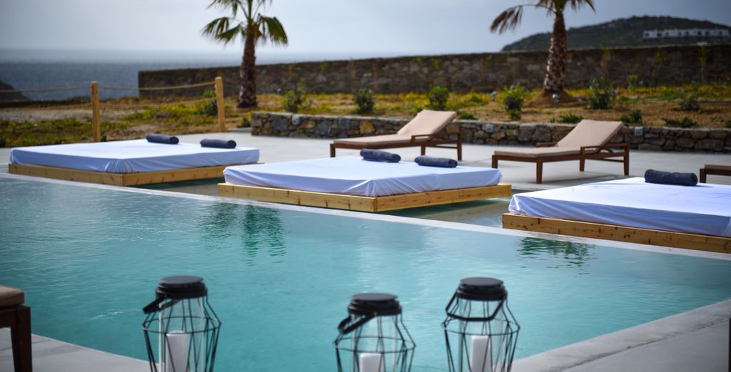 Myconian Crown Suites 4*
