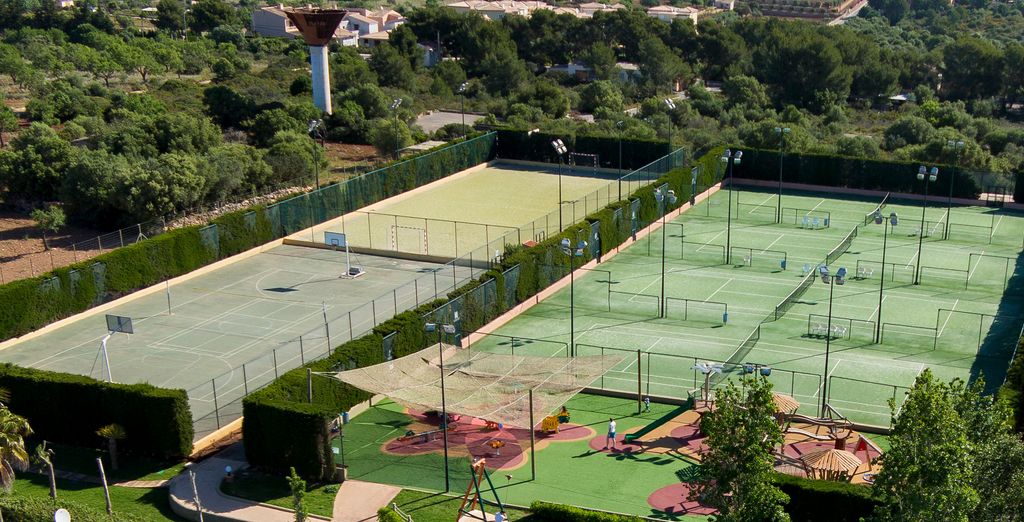 Insotel Cala Mandia Resort & Spa 4*