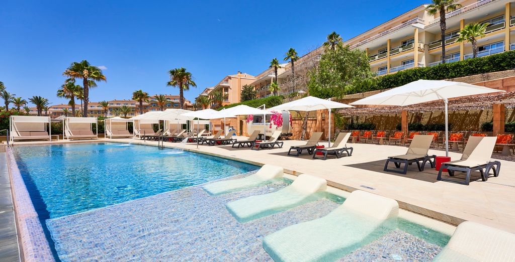 Insotel Cala Mandia Resort & Spa 4*