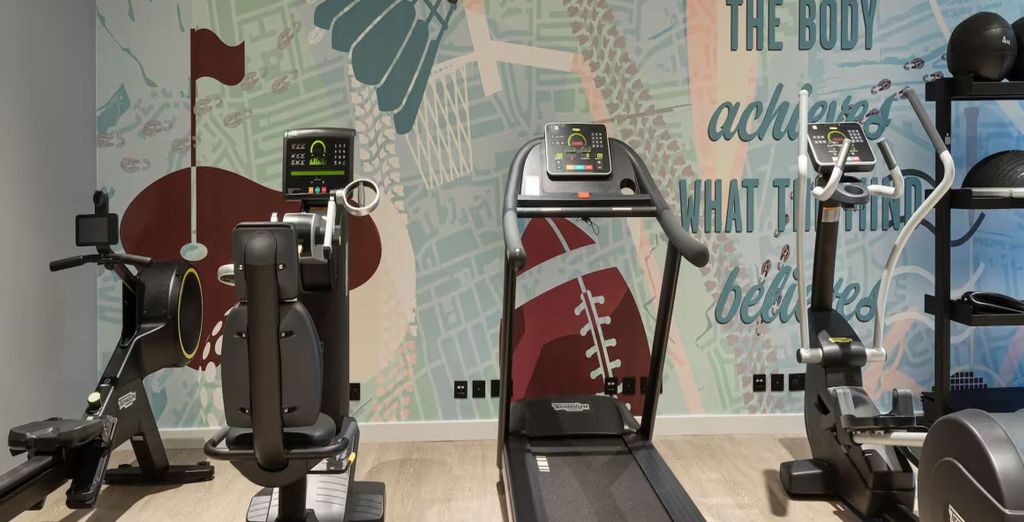 Hampton by Hilton London City 4*
