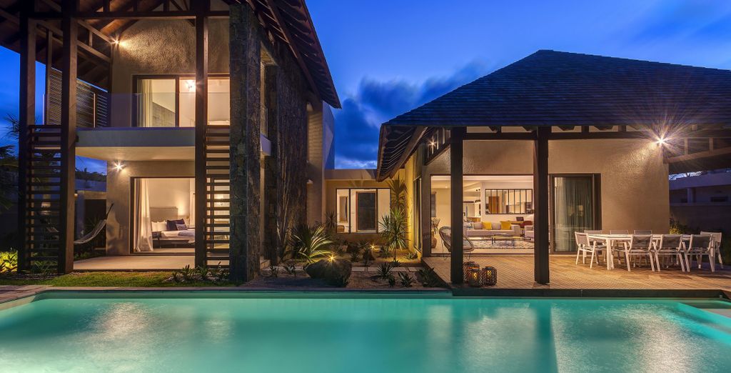 Mythic Suites & Villas 5*