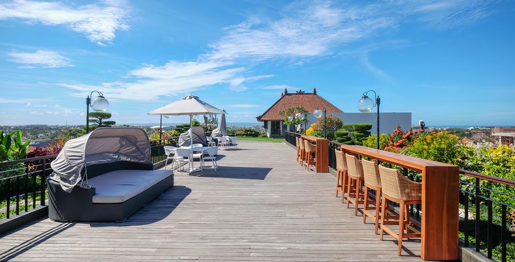 Combinato Ubud Wana Resort 4*, MARC Hotel Gili Trawangan Lombok e Jambuluwuk Oceano Seminyak Hotel 5*
