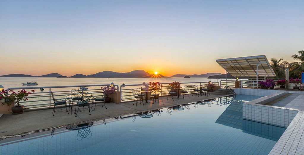 The Sukosol Hotel 5*, Holiday Inn Resort Krabi Ao Nang Beach 4* e Kantary Bay Hotel Phuket 4*