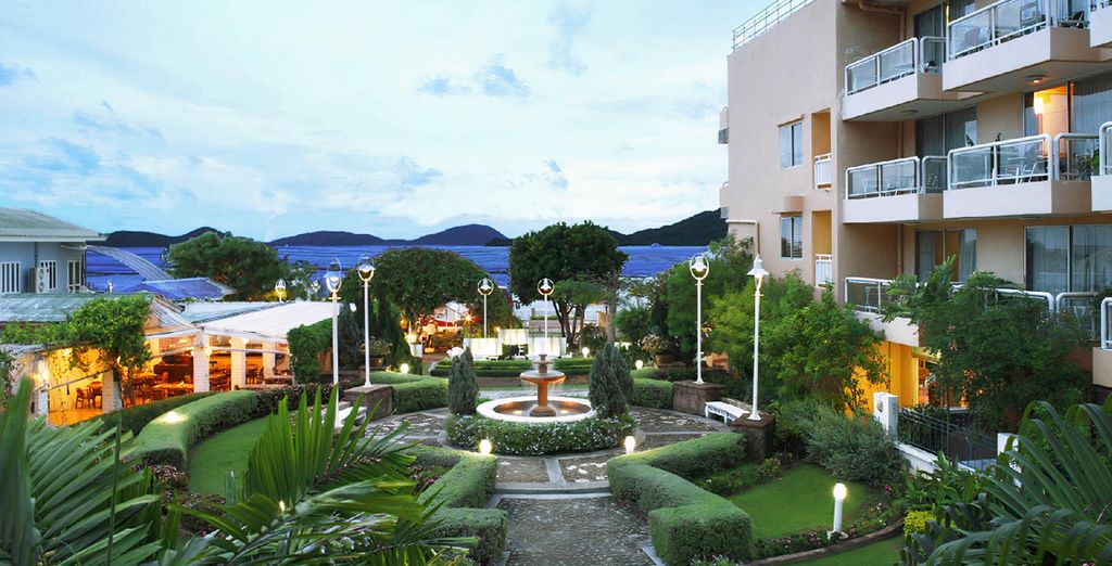 The Sukosol Hotel 5*, Holiday Inn Resort Krabi Ao Nang Beach 4* e Kantary Bay Hotel Phuket 4*