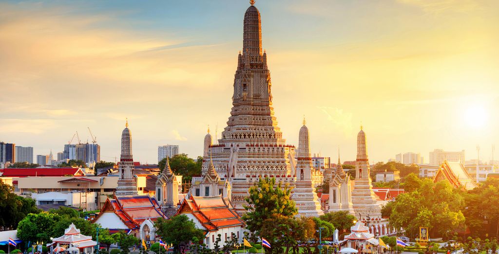 Tour di gruppo tra le meraviglie dell'Asia con possibile estensione a Phuket