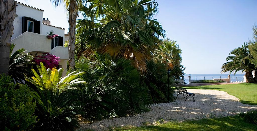 Grand Hotel Baia Verde 4*