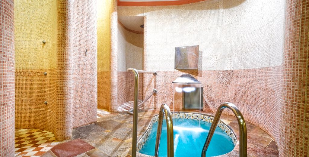 Bull Vital Suites & Spa 4*
