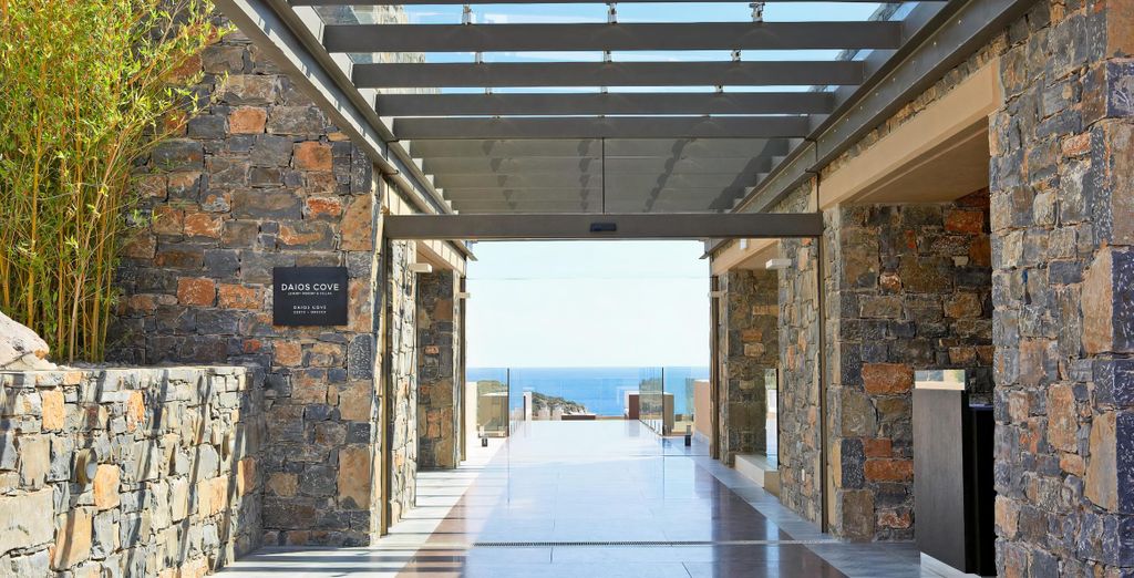 Daios Cove Luxury Resort & Villas 5*