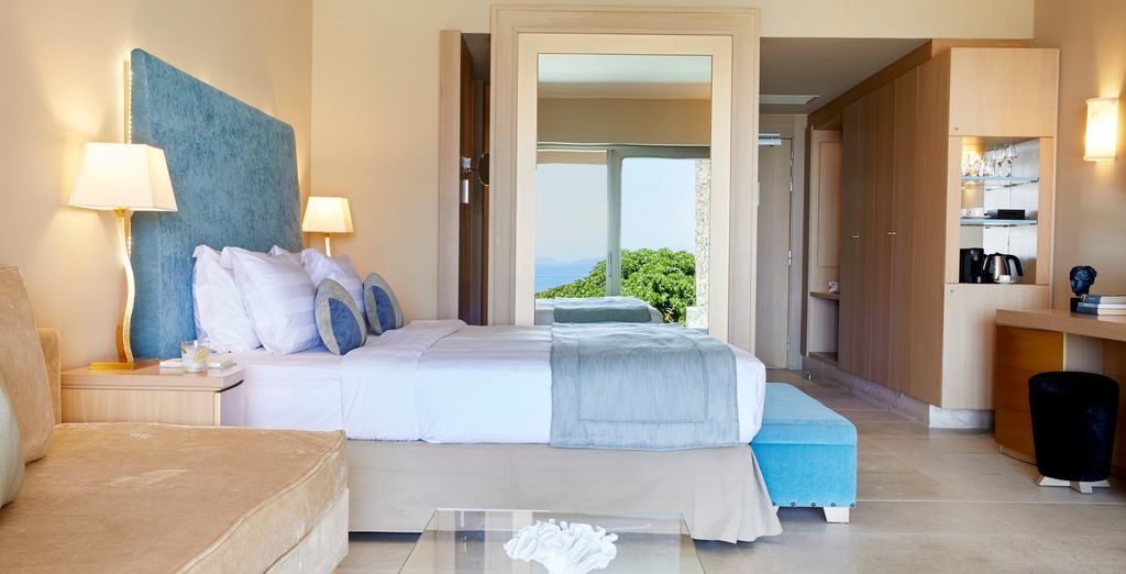 Daios Cove Luxury Resort & Villas 5*