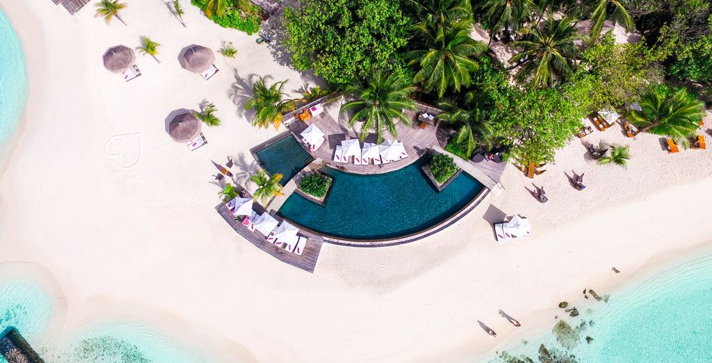 Constance Moofushi Maldives 5*