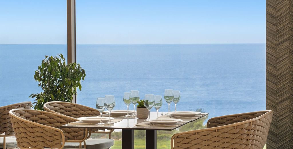 Ajul Luxury Hotel & Spa Resort 5*