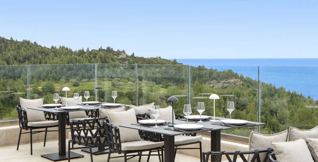 Ajul Luxury Hotel & Spa Resort 5*