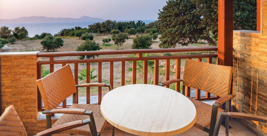 Achilleas Beach Hotel 4*