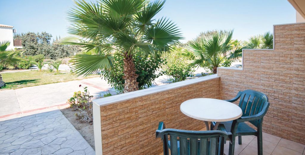 Achilleas Beach Hotel 4*