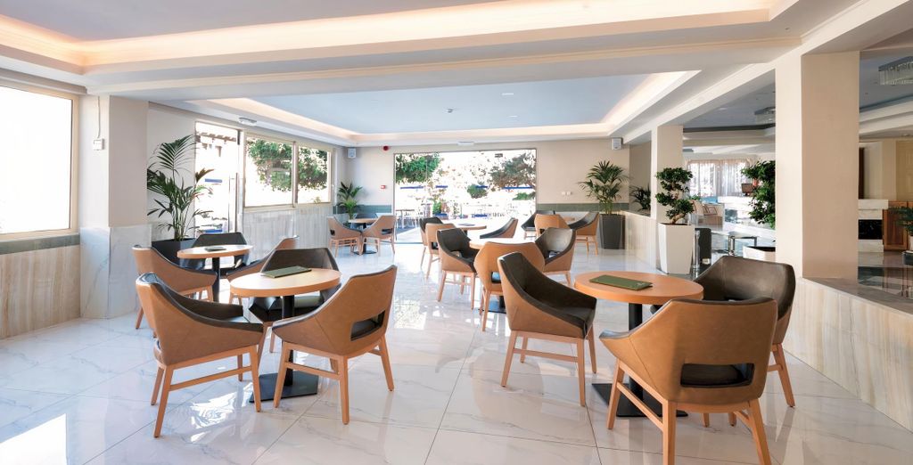Achilleas Beach Hotel 4*