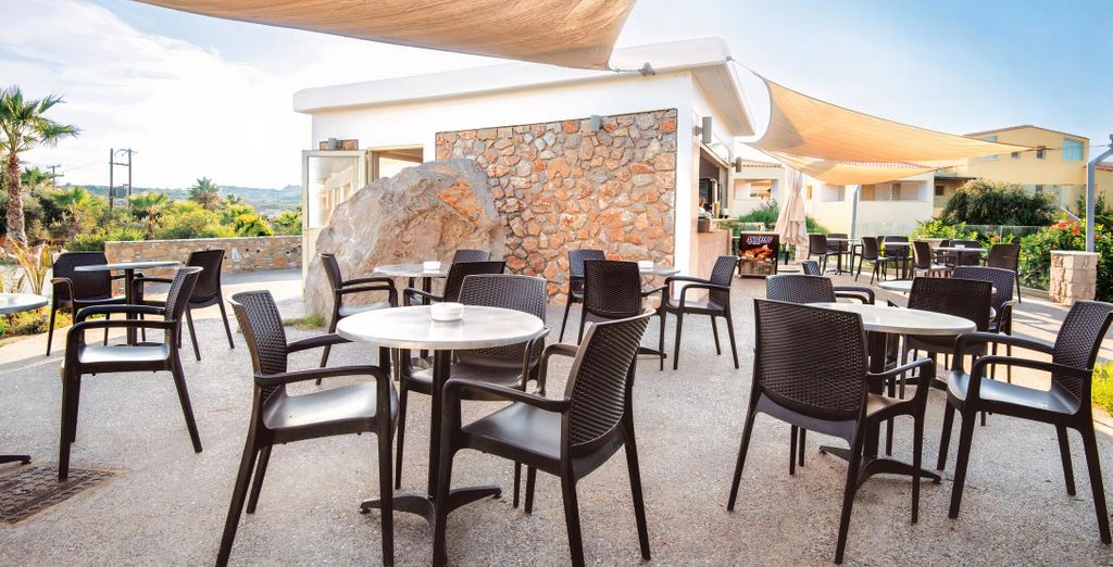 Achilleas Beach Hotel 4*