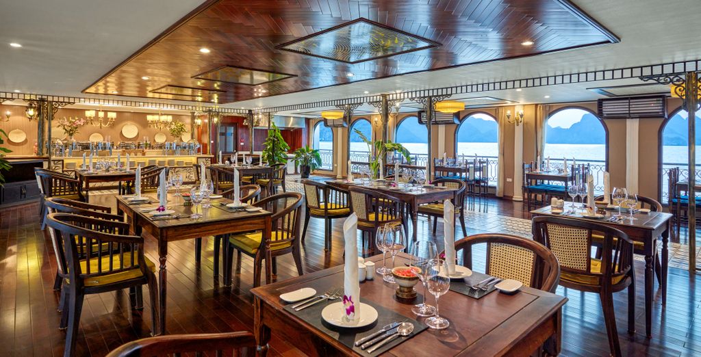 Tour privato: L'essenza del Paese con possibile estensione balneare a Hoi An