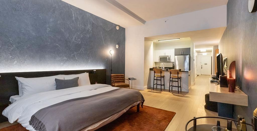 Mint House at 70 Pine 4*
