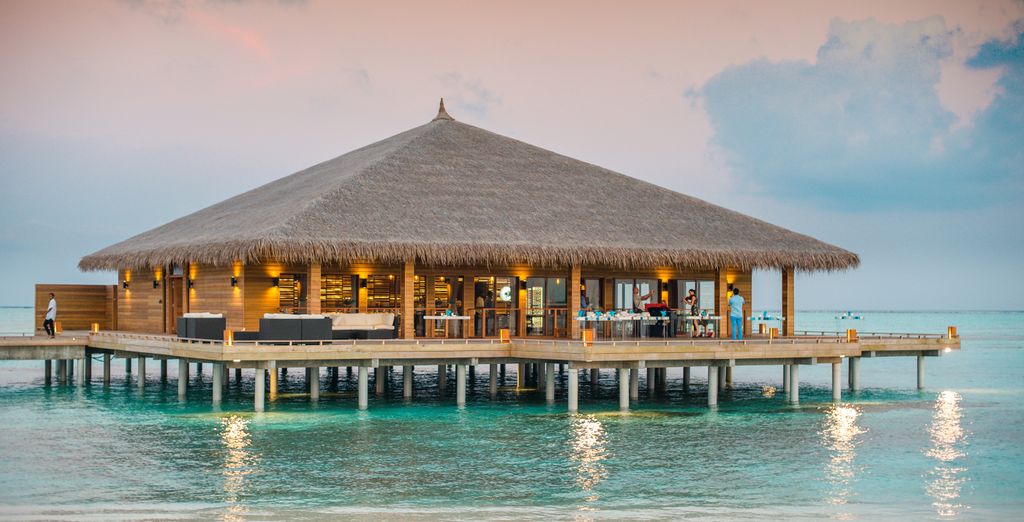Cocoon Maldives 5*