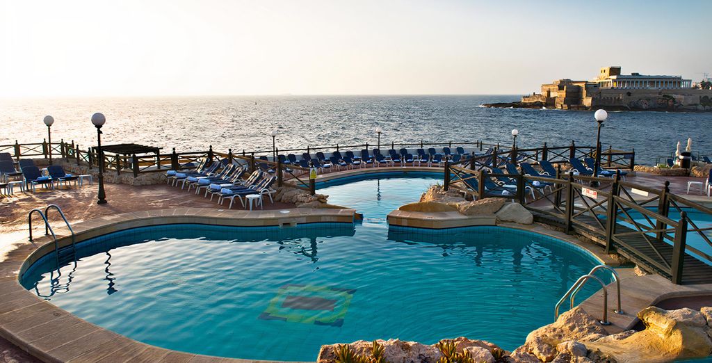 Radisson Blu Resort Malta Saint Julian's 5*