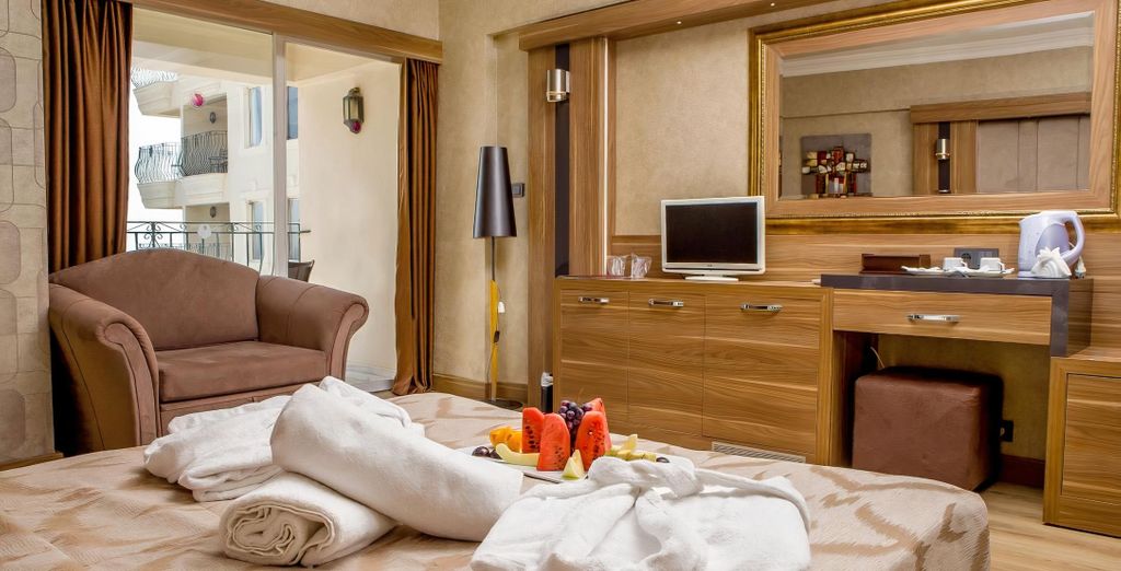 Laur Hotels 5*