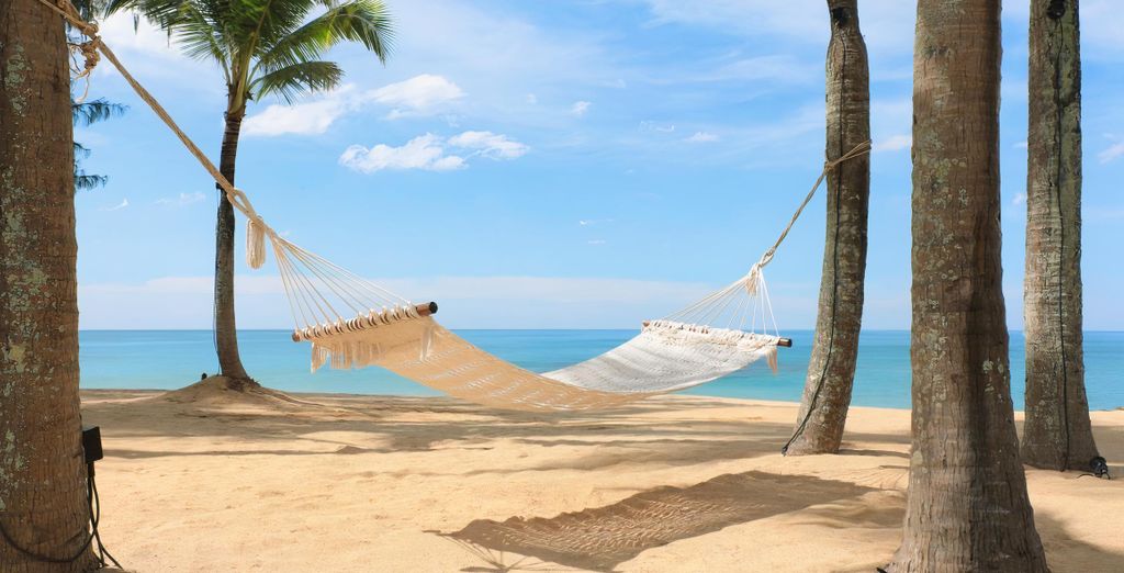 Combinato Natai Beach Resort 5*, Phi Phi Holiday Resort 4* e Krabi la Playa Resort 4*