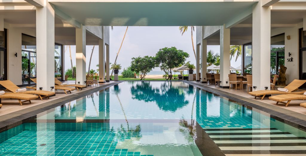 Shinagawa Beach Resort 4*