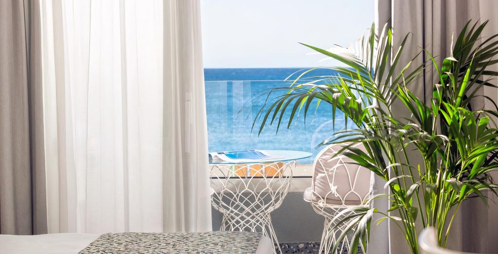 Pearl Sea Breeze Suites 