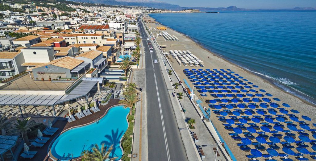 Pearl Sea Breeze Suites 
