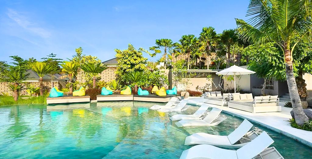 FuramaXclusive Resort & Villas 4*, Ombak Sunset 4* e Cross Bali Breakers 5*