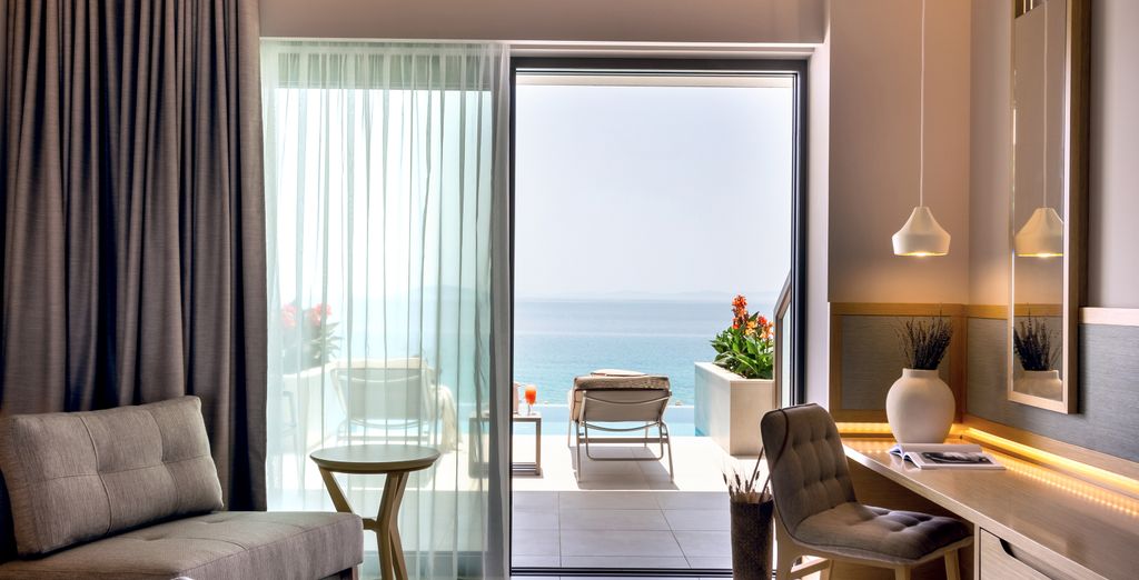 AMMOA Luxury Hotel & Spa Resort 5*