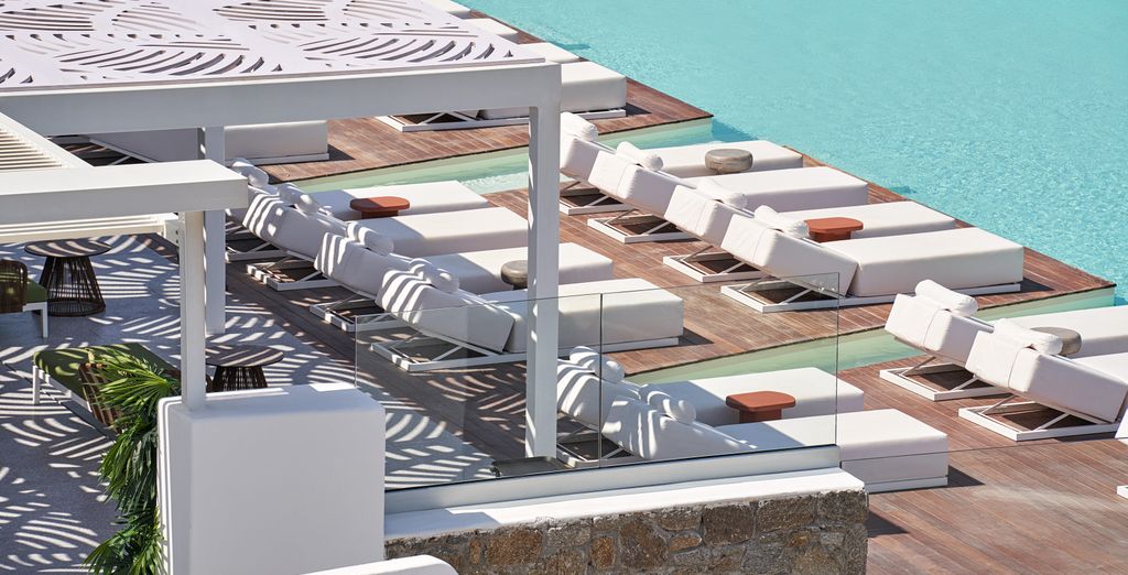 Kouros Hotel & Suites 5*