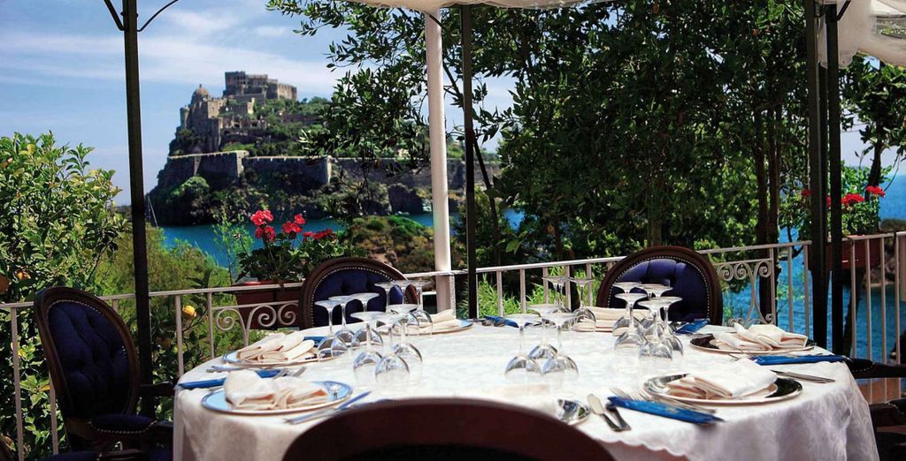 Strand Hotel Delfini 4*