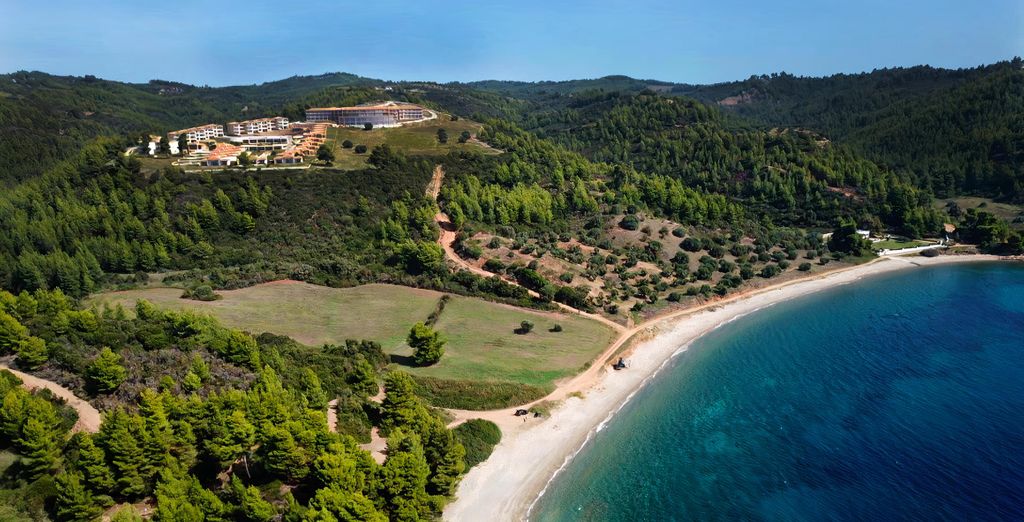 Ajul Luxury Bungalow & Spa Resort 5*