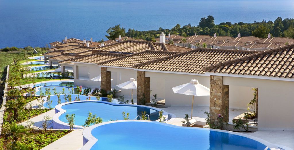 Ajul Luxury Villas & Spa Resort 5*