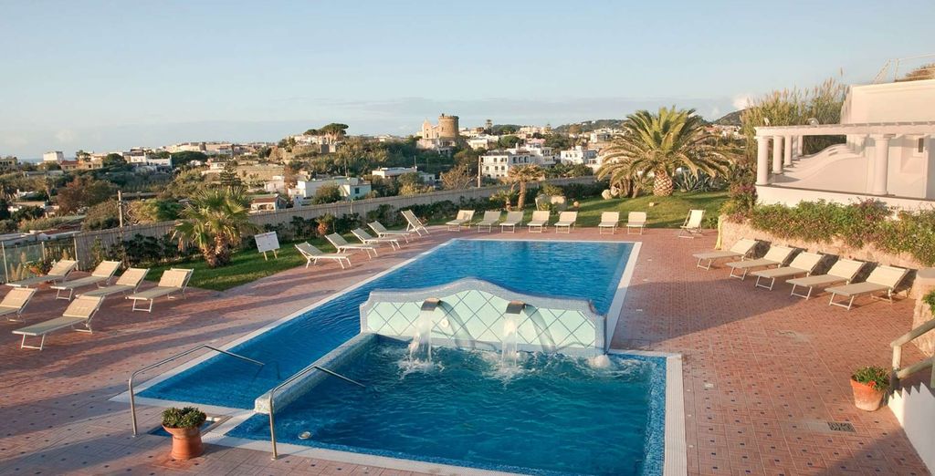 Tour "Mare, sole e benessere nelle isole del Golfo di Napoli"