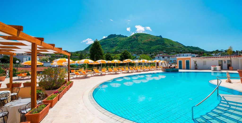 Tour "Mare, sole e benessere nelle isole del Golfo di Napoli"