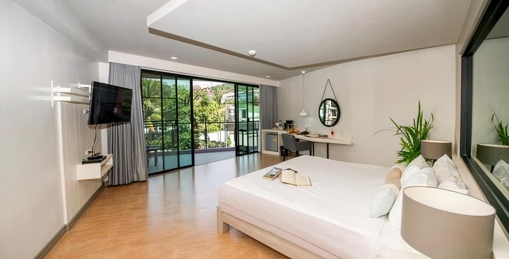Combinato Natai Beach Resort 5*, Phi Phi Holiday Resort 4* e Krabi la Playa Resort 4*