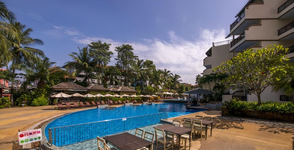 Bandara Phuket Beach Resort 4* e Krabi La Playa Resort 4* con possibile pre-estensione a Bangkok
