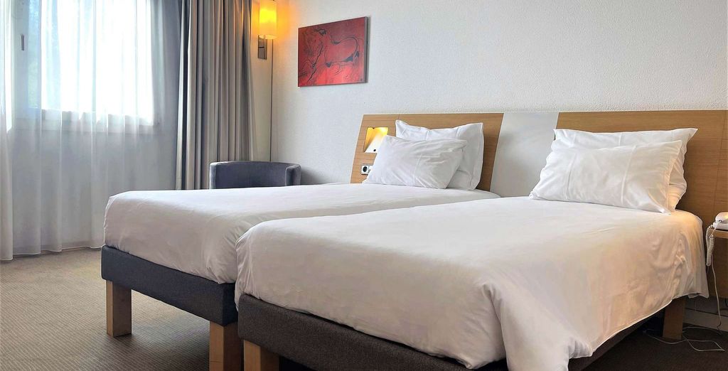 Novotel Barcelona Cornella 4*