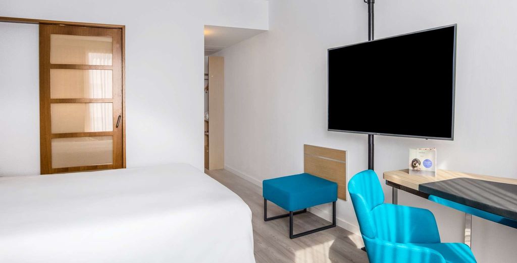 Novotel Barcelona Cornella 4*
