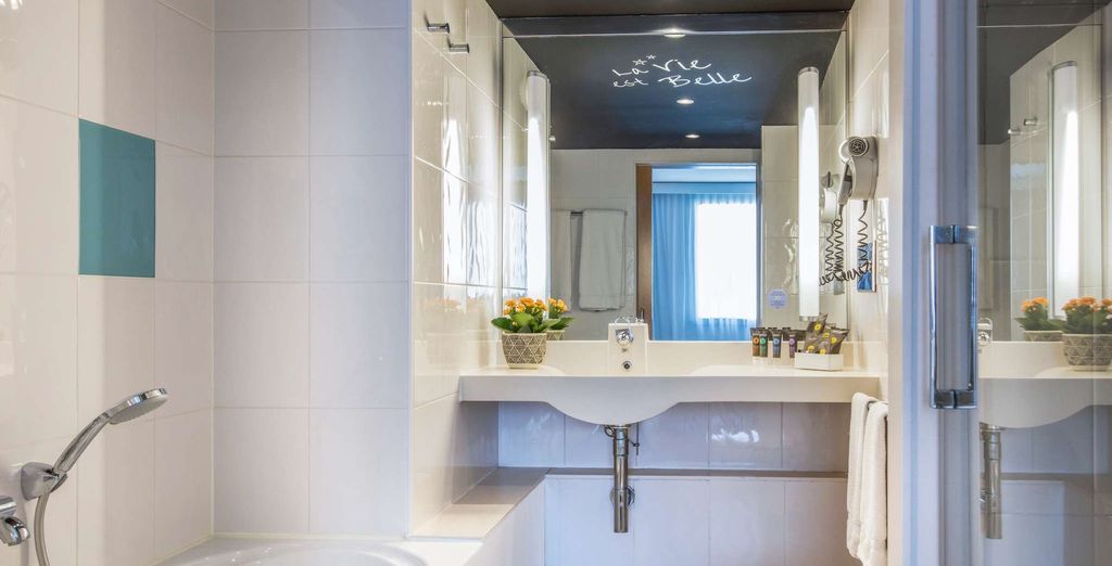 Novotel Barcelona Cornella 4*