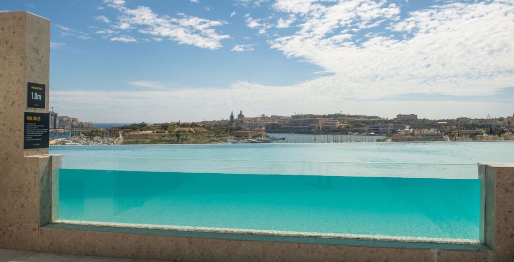 Grands Suites Hotel Residences & Spa 4*