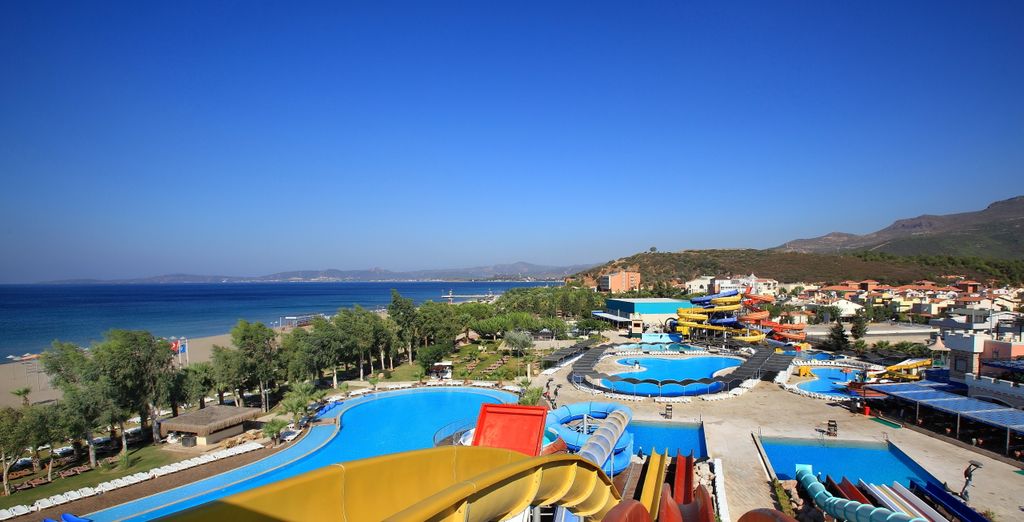 Cactus Club Yali Resort 5*